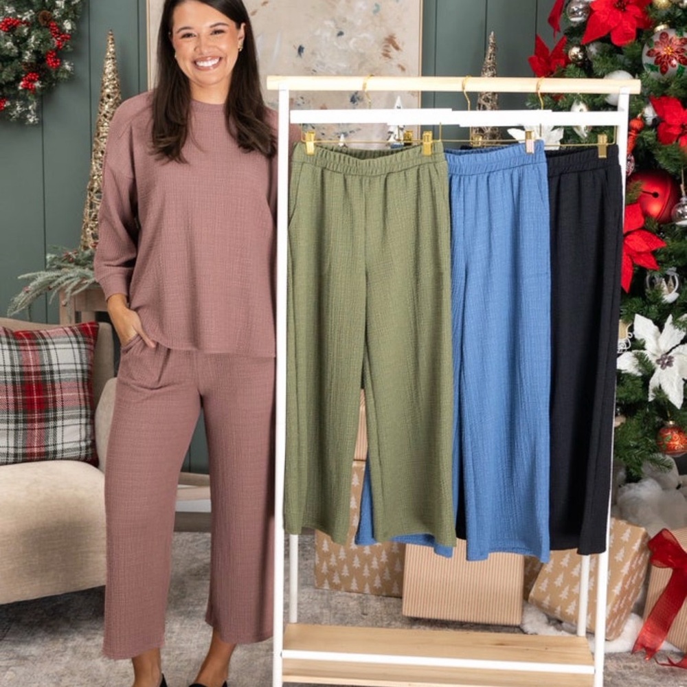 Wide Leg Ribbed Knit Pants - Pink
